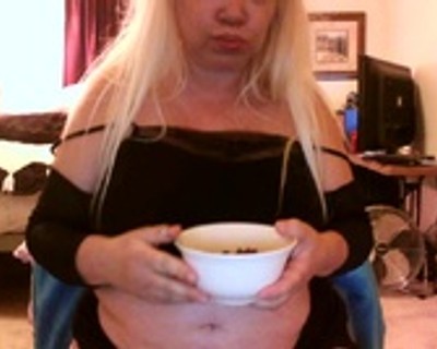 BBW EATING CEREAL, WHILE IGNORING YOU, AND RUBBING MY BELLY