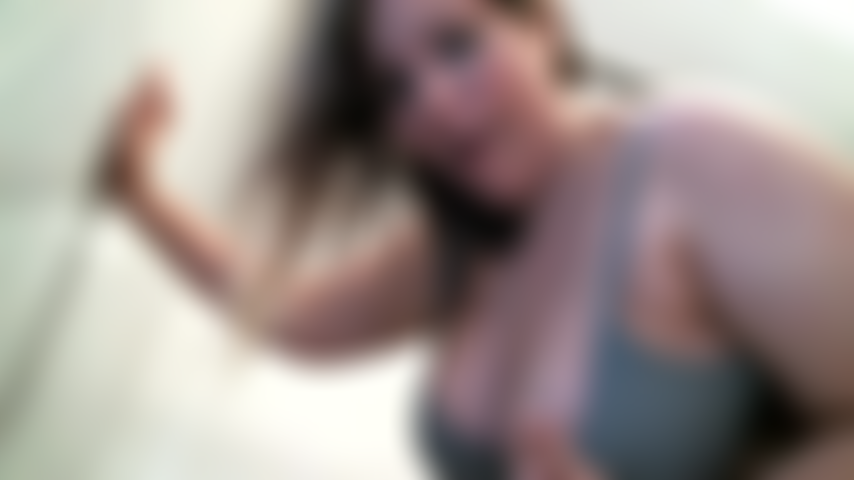 Pregnancy SHOWER SHOW / Provocative / Huge Boobs / Huge Belly / Pregnant / Kim wants you, take advantage of this (no audio)